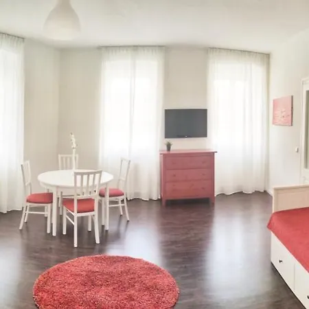 Helle Zweiraumwohnung In Wohngebiet Wien Exterior foto