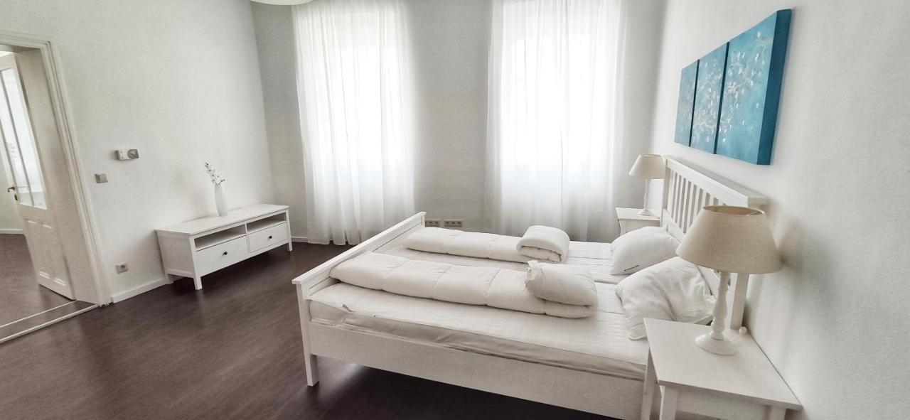 Helle Zweiraumwohnung In Wohngebiet Wien